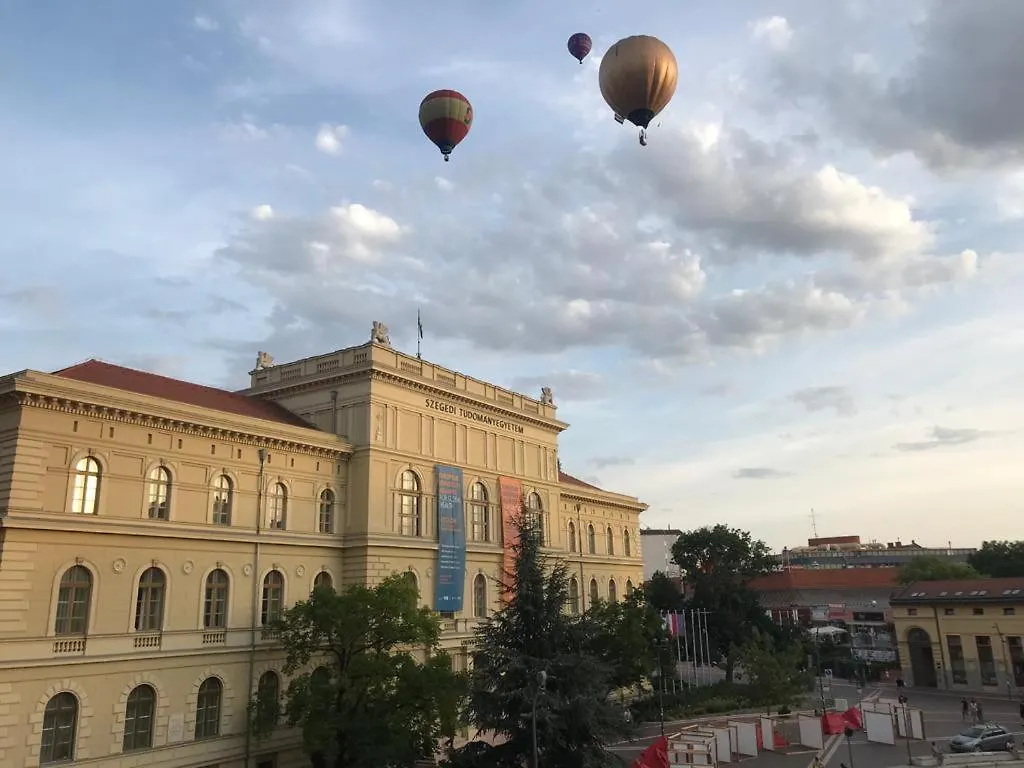 Apartment Cosy Inner City Getaway Bestern Szeged Hungary